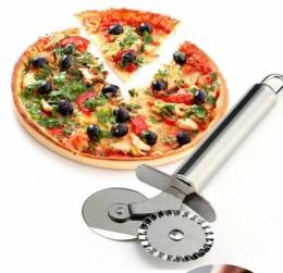 Çİft Başlı Metal Pizza Kesici ve Hamur Ruleti (4247)